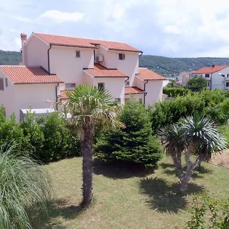 - Donja 15983c * Supetarska Draga