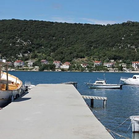 - Donja 15983c * Supetarska Draga